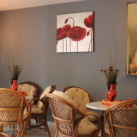 Venus 2* Rhodes City