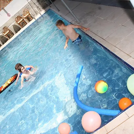 Venus 2*