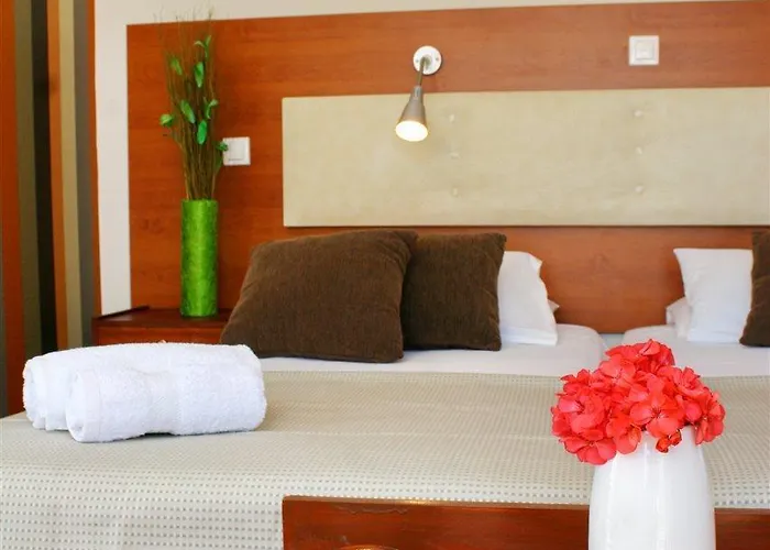 Venus 2* Rhodes City