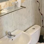 Venus Hotel 2*