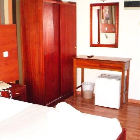 Venus Hotel 2*